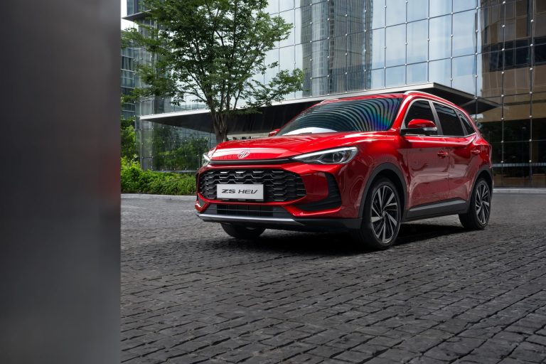 Los 8 SUV compactos con mejor equipamiento de serie por menos de 30.000 € Los 8 SUV compactos con mejor equipamiento de serie por menos de 30.000 €