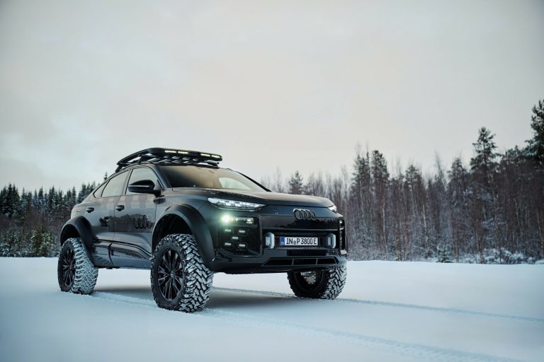 Qué es la arquitectura de 800 voltios en un SUV eléctrico y por qué cambia tu tiempo en el poste