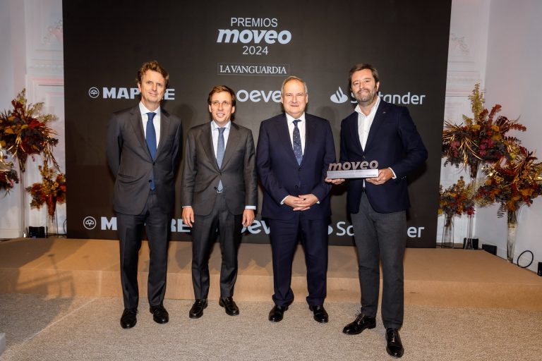 Los 8 SUV PHEV con mejor equipamiento de serie por menos de 50.000 € en 2026 Los 8 SUV PHEV con mejor equipamiento de serie por menos de 50.000 € en 2026