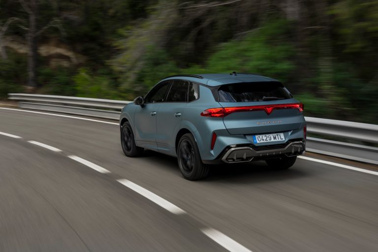 Cómo elegir un SUV PHEV en 2026 si tu pareja hace ciudad y tú carretera