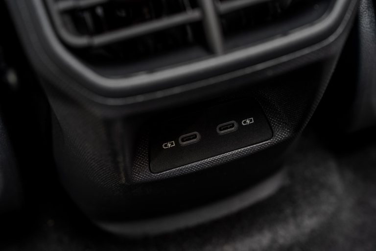 Qué es la arquitectura de 400 V frente a 800 V en un compacto eléctrico y cuándo compensa pagar por ella Qué es la arquitectura de 400 V frente a 800 V en un compacto eléctrico y cuándo compensa pagar por ella