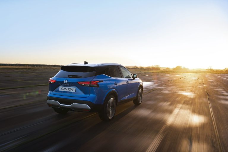 Los 7 SUV-C híbridos por debajo de 35.000 € con mejor equipamiento tecnológico de serie en 2026 Los 7 SUV-C híbridos por debajo de 35.000 € con mejor equipamiento tecnológico de serie en 2026