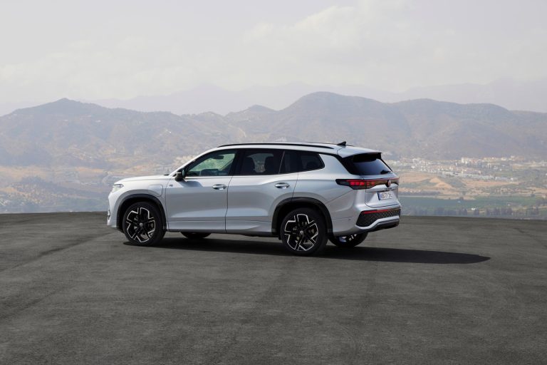 Los 6 SUV-D gasolina y diésel entre 40.000 y 55.000 € con mayor volumen de maletero en 2026 Los 6 SUV-D gasolina y diésel entre 40.000 y 55.000 € con mayor volumen de maletero en 2026