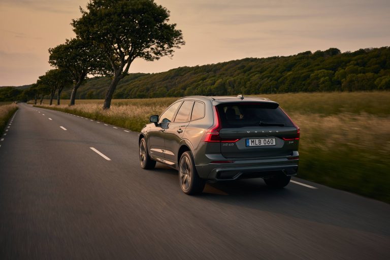 Los 6 SUV-C premium PHEV entre 50.000 y 70.000 € con mejor equipamiento tecnológico de serie en 2026 Los 6 SUV-C premium PHEV entre 50.000 y 70.000 € con mejor equipamiento tecnológico de serie en 2026